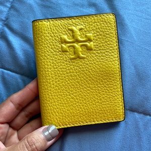 NEW!!!! TORY BURCH CARD CASE